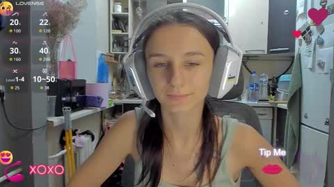 Nika online show from 10/05/25, 03:21