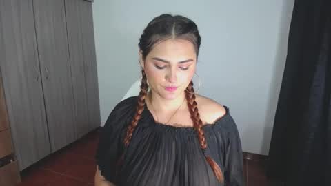 Nina  online show from 12/29/24, 03:33