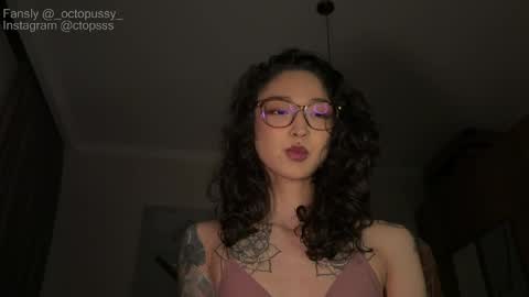 Mikayla online show from 04/20/26, 09:27