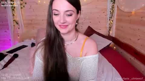 Olivia Wolf  online show from 11/17/25, 10:04