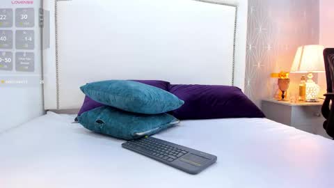  peach1  online show from 03/05/26, 12:12