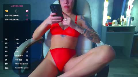 Ilona online show from 11/30/25, 09:57