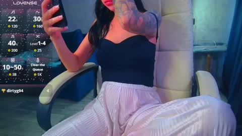 Ilona online show from 04/07/26, 10:48