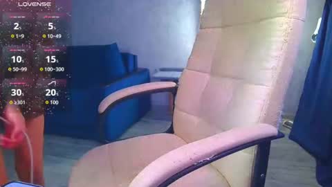 Snapshot of _pink__rabbit_ chatting on 06/04/26, 07:47 Ilona online show from 06/04/26, 07:47