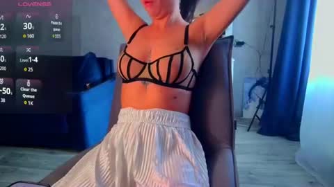 Snapshot of _pink__rabbit_ chatting on 07/21/26, 07:00 Ilona online show from 07/21/26, 07:00