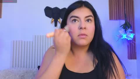 Laura online show from 03/31/26, 06:52