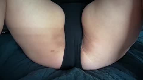 Pound Cake online show from 04/29/26, 06:03