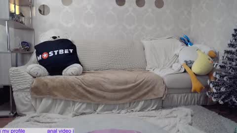 Snapshot of _pretty_fox_ chatting on 12/24/24, 04:44 _pretty_fox_ online show from 12/24/24, 04:44