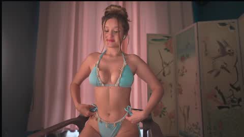 Eva online show from 10/15/25, 07:08