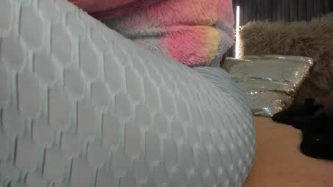 rebecca online show from 01/09/26, 01:58