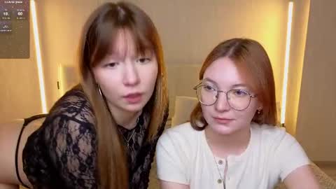 Snapshot of _reverse_gang_ chatting on 06/21/26, 04:53 LISSAPVT IS OPEN online show from 06/21/26, 04:53