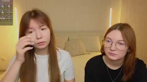 Snapshot of _reverse_gang_ chatting on 07/01/26, 04:03 LISSAPVT IS OPEN online show from 07/01/26, 04:03