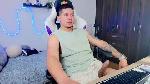 Roberto online show from 01/30/25, 02:25