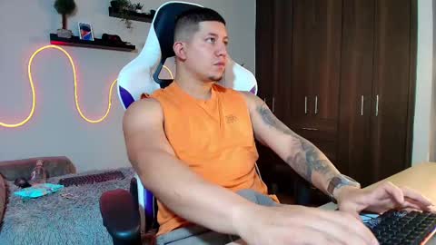 Roberto online show from 02/16/25, 01:38