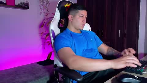 Roberto online show from 10/24/25, 05:48