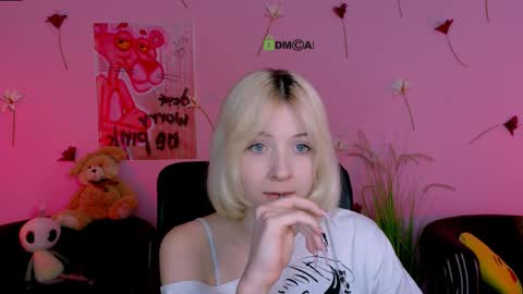 Snapshot of _sabrina_moore chatting on 06/01/26, 06:42 sabrina online show from 06/01/26, 06:42