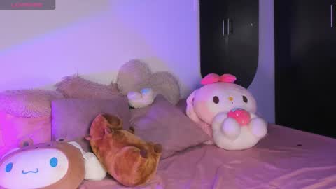 Snapshot of _sabrinamoon chatting on 11/27/25, 02:30 online show from 11/27/25, 02:30