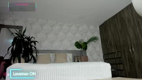 _samantagomez online show from 05/15/26, 11:50