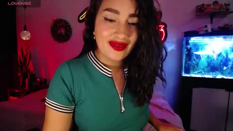 Snapshot of _santalove_ chatting on 12/24/24, 11:55 SantaLove online show from 12/24/24, 11:55