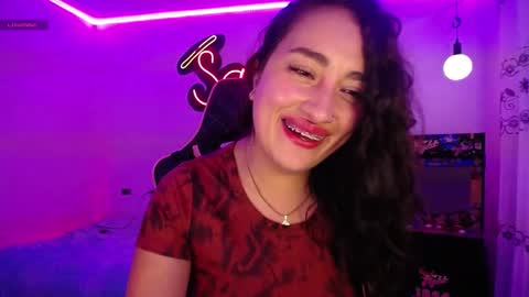 Snapshot of _santalove_ chatting on 02/08/25, 08:53 SantaLove online show from 02/08/25, 08:53