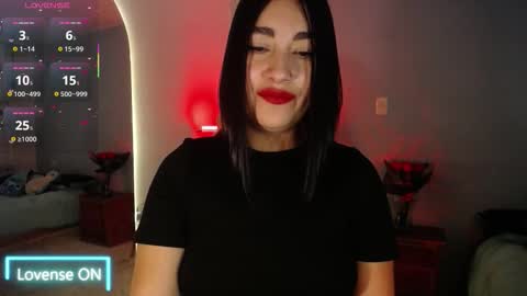 Snapshot of _santalove_ chatting on 09/19/25, 08:20 SantaLove online show from 09/19/25, 08:20