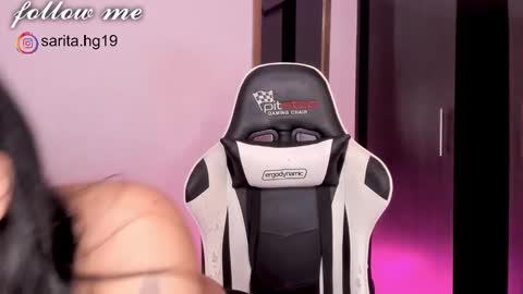 Snapshot of _sara_hernandez chatting on 01/21/25, 09:57 Sara intagram online show from 01/21/25, 09:57