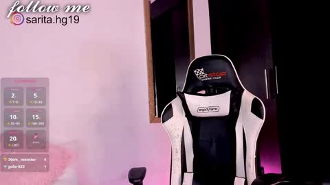 Snapshot of _sara_hernandez chatting on 02/05/25, 02:37 Sara intagram online show from 02/05/25, 02:37