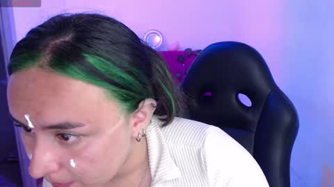 Snapshot of _sashagreey chatting on 10/03/25, 05:10 Sasha Greey online show from 10/03/25, 05:10