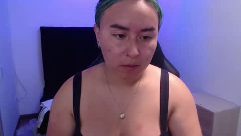 Snapshot of _sashagreey chatting on 10/22/25, 03:45 Sasha Greey online show from 10/22/25, 03:45