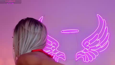 Scarlett online show from 09/25/25, 07:23