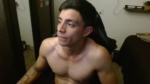 Snapshot of _schnnneider_ chatting on 05/25/26, 11:22 SCHNEIDER online show from 05/25/26, 11:22
