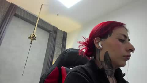 Snapshot of _selene_red chatting on 06/15/26, 01:41 Selene online show from 06/15/26, 01:41