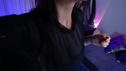 Laura online show from 02/10/26, 02:15