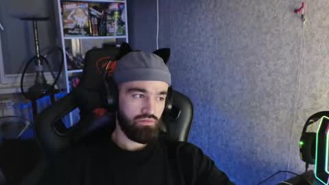 Ask me online show from 11/23/25, 05:13