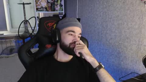 Ask me online show from 11/24/25, 01:22