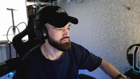 Ask me online show from 03/01/26, 01:02