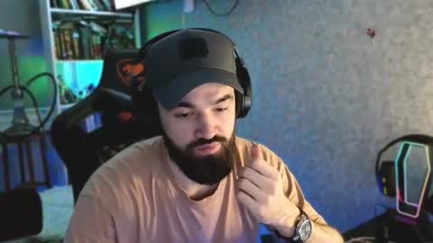 Ask me online show from 03/08/26, 02:04