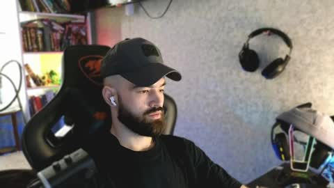 Ask me online show from 04/03/26, 09:29