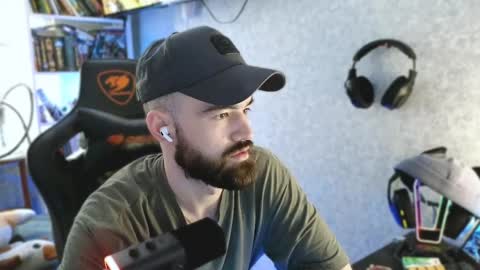 Ask me online show from 04/07/26, 10:48