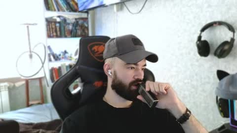 Ask me online show from 04/16/26, 09:54