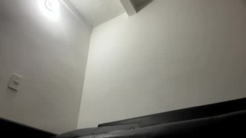 Juan Pablo-independent model online show from 03/09/25, 09:57