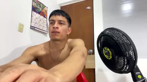 Juan Pablo-independent model online show from 10/15/25, 05:29