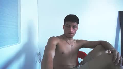 Juan Pablo-independent model online show from 11/13/25, 06:29