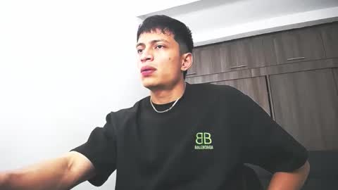 Juan Pablo-independent model online show from 02/13/26, 03:13