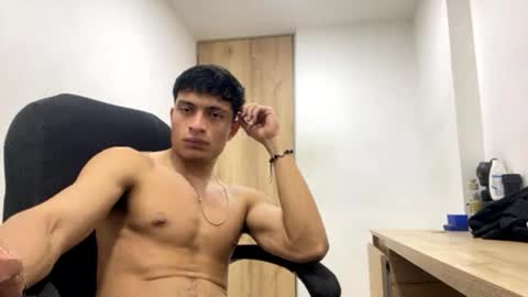 Snapshot of _sexy_jack chatting on 07/05/26, 04:19 Juan Pablo-independent model online show from 07/05/26, 04:19