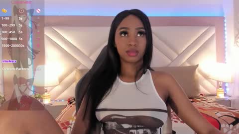 Shayra online show from 03/10/26, 11:37