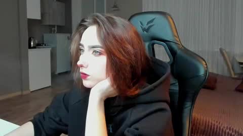 Snapshot of _silverdream chatting on 02/23/25, 09:16 _silverdream online show from 02/23/25, 09:16