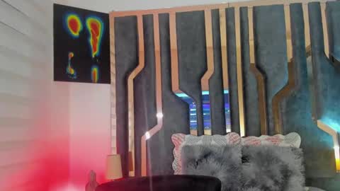 _silvia_vega_ online show from 12/16/24, 08:52