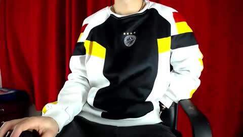 _skyleer_ online show from 01/11/26, 11:32