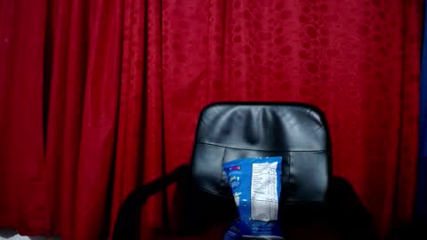 _skyleer_ online show from 01/13/26, 11:43